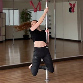 Photo of the pole dance move Back Hook